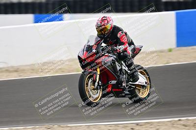 media/Apr-18-2025-TrackDaz (Fri) [[45f5874c44]]/A Group/Session 3 (Turn 6 - Outside)/
